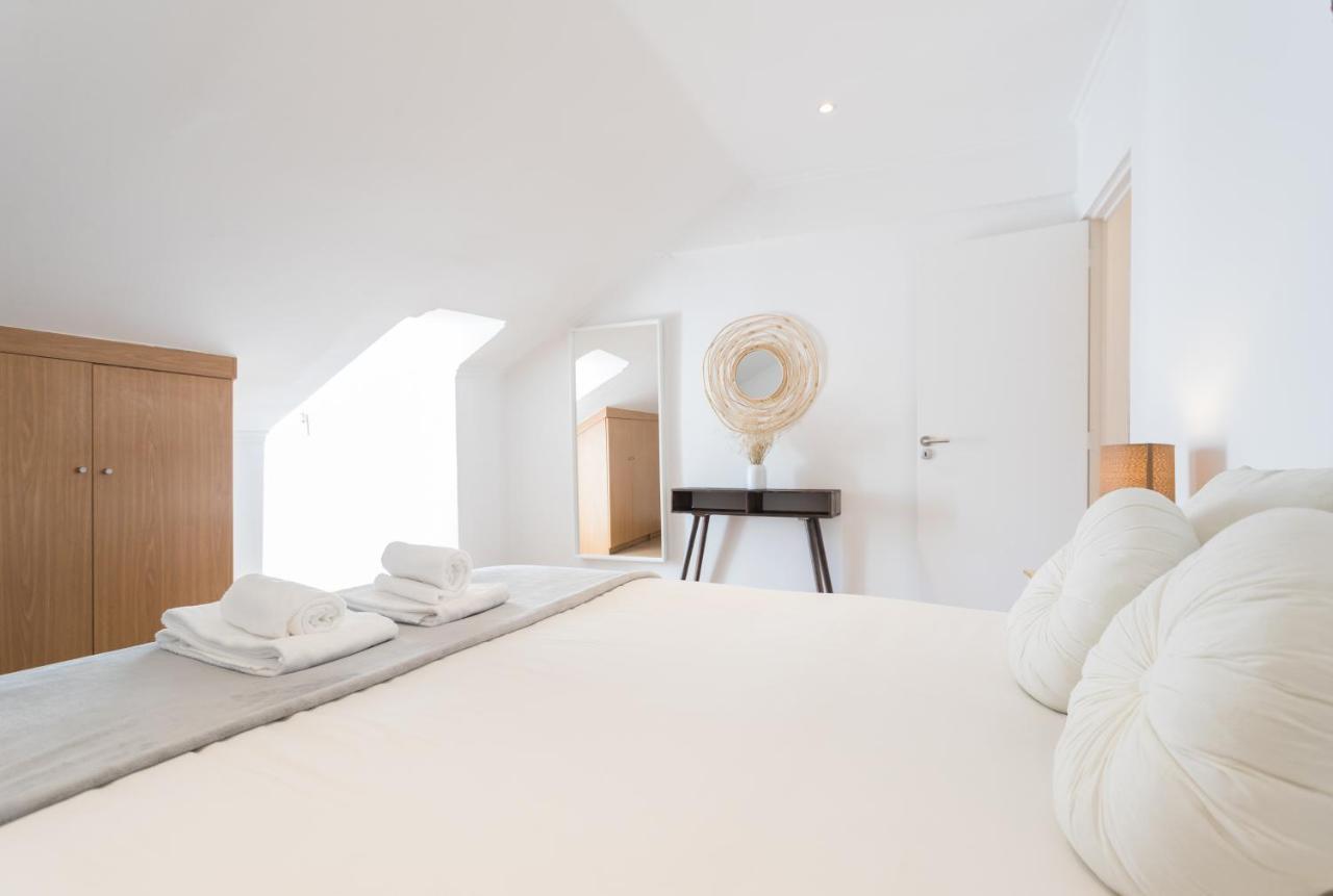 Апартаменти Rato Cozy 3Br W/Balcony - By Lu Holidays Лісабон Екстер'єр фото